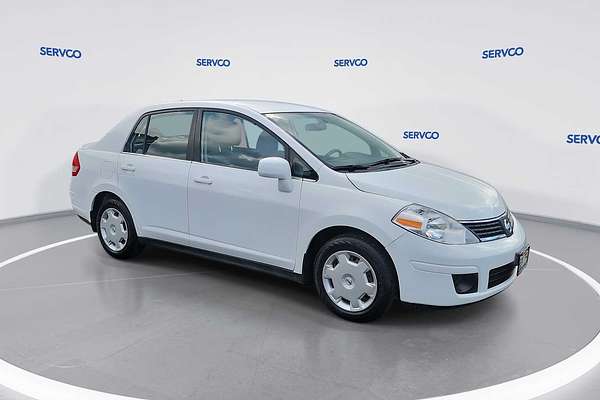 2007 Nissan Versa 1.8 S