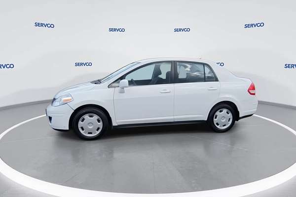 2007 Nissan Versa 1.8 S
