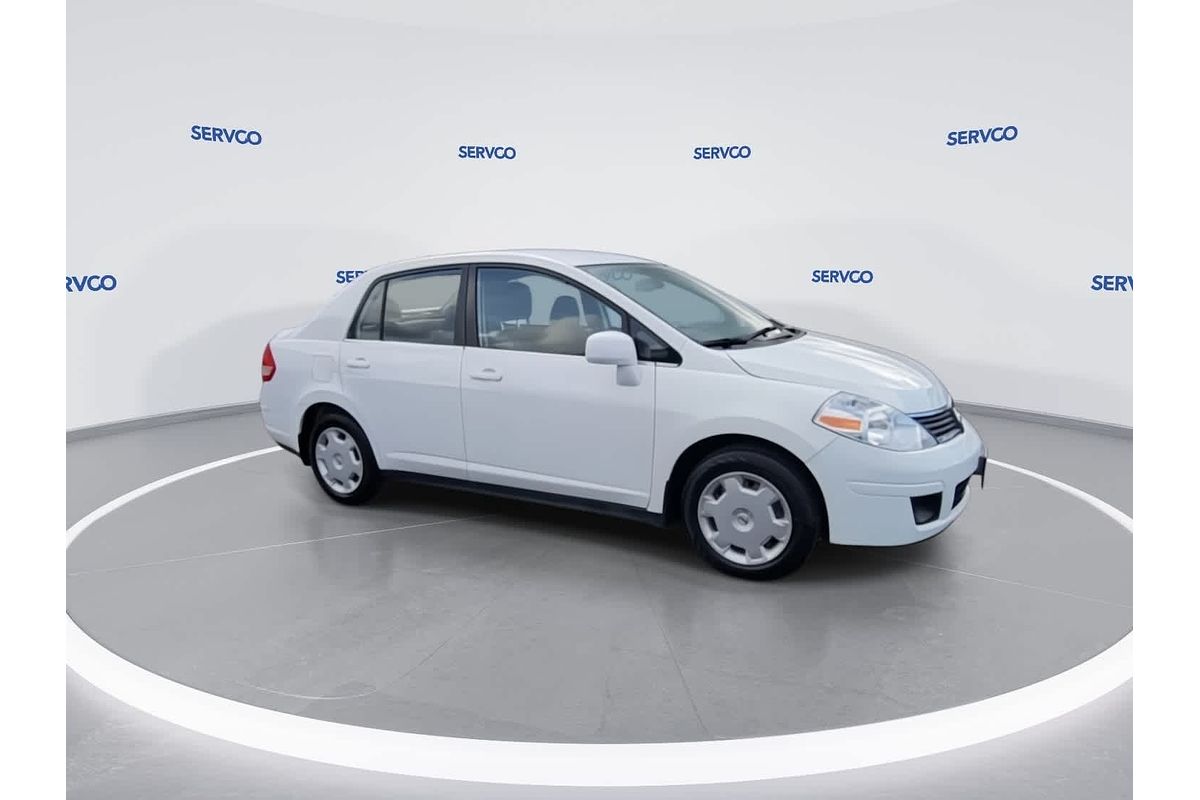 2007 Nissan Versa 1.8 S
