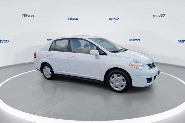 2007 Nissan Versa 1.8 S