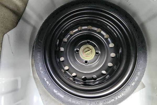 2007 Nissan Versa 1.8 S