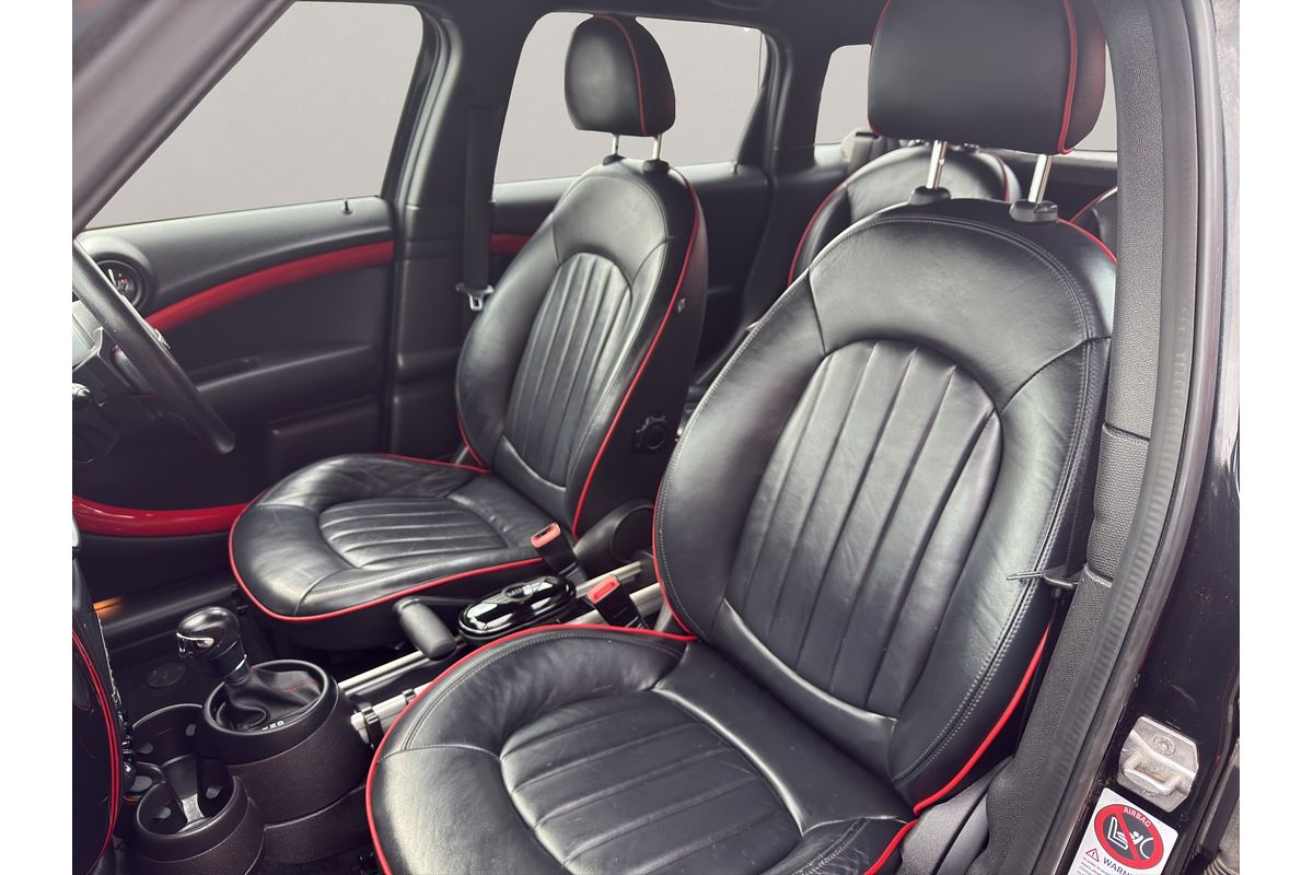 2013 MINI Cooper ALL 4 JCW