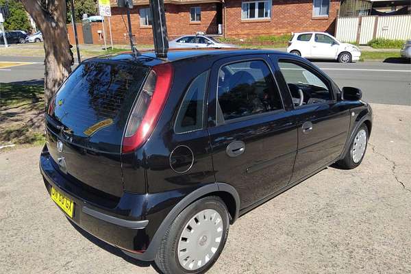 2005 Holden Barina XC
