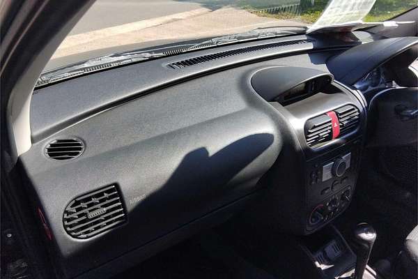 2005 Holden Barina XC