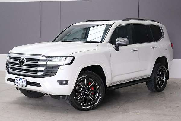 2022 Toyota Landcruiser Sahara FJA300R
