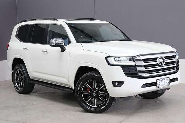 2022 Toyota Landcruiser Sahara FJA300R