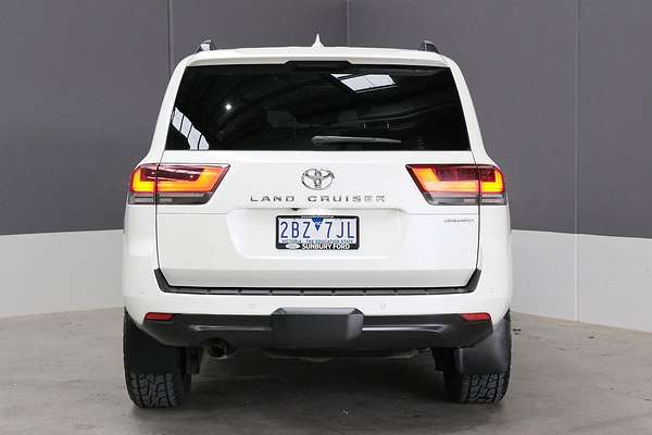 2022 Toyota Landcruiser Sahara FJA300R