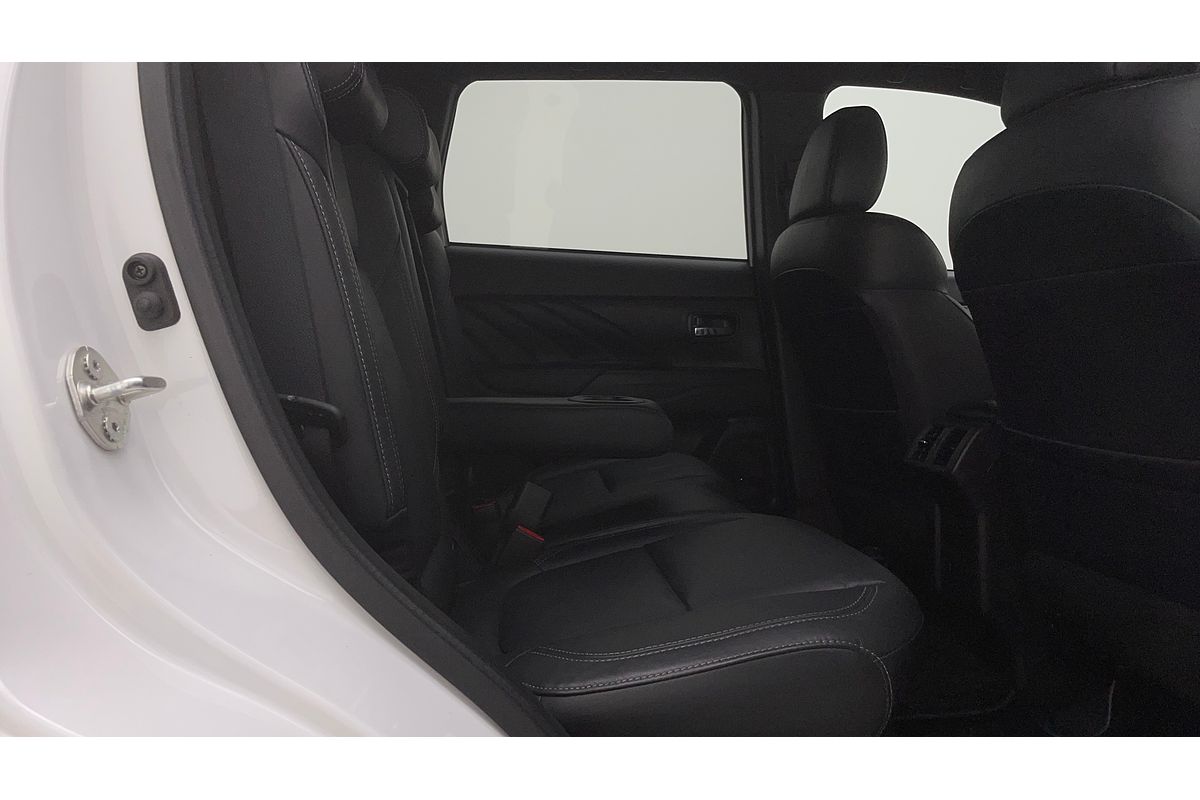 2020 Mitsubishi Outlander PHEV Exceed ZL