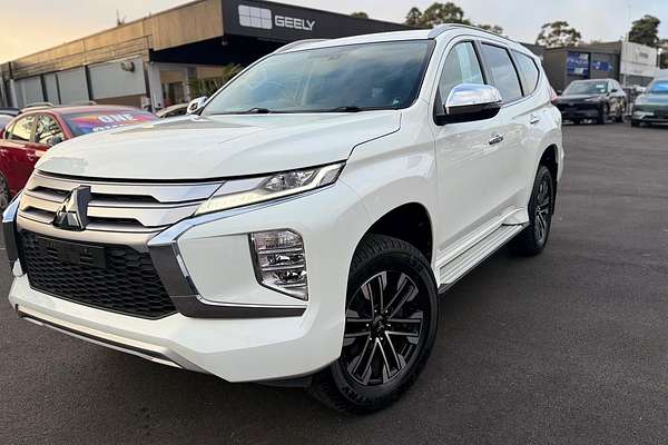 2022 Mitsubishi Pajero Sport GLS QF