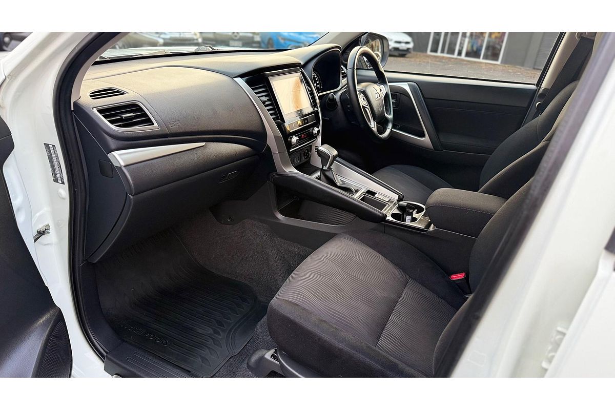 2022 Mitsubishi Pajero Sport GLS QF