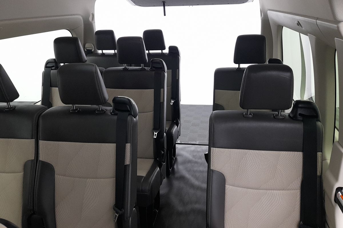 2022 Toyota Hiace Commuter GL GDH322R ELWB