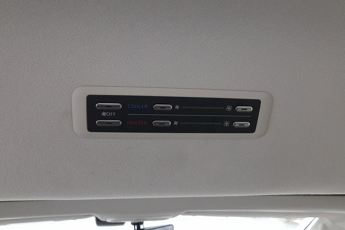 2022 Toyota Hiace Commuter GL GDH322R ELWB