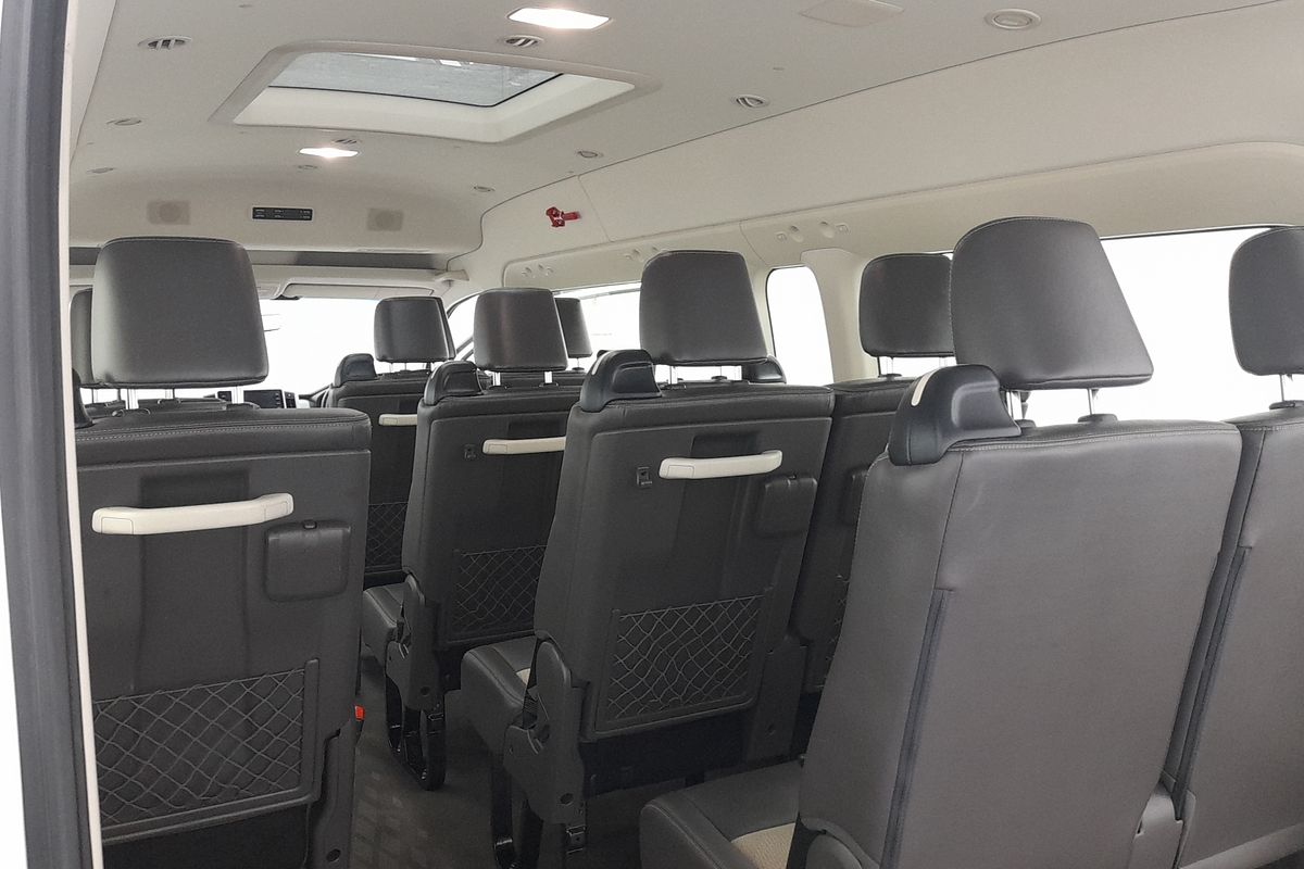 2022 Toyota Hiace Commuter GL GDH322R ELWB