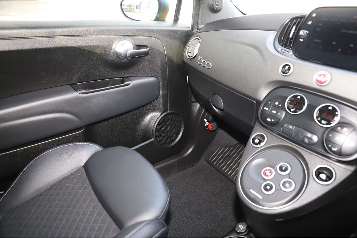 2022 Abarth 695 Competizione