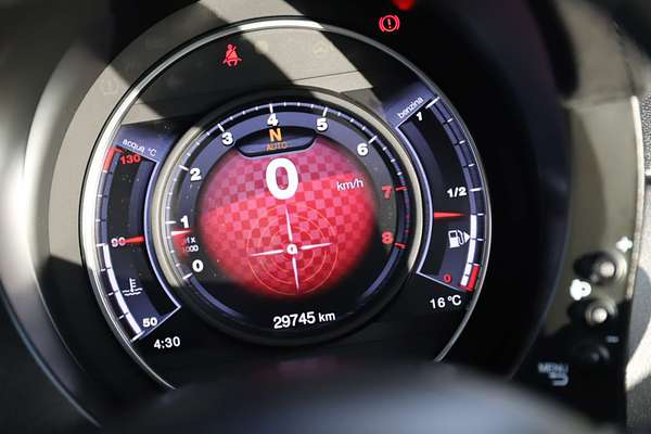 2022 Abarth 695 Competizione