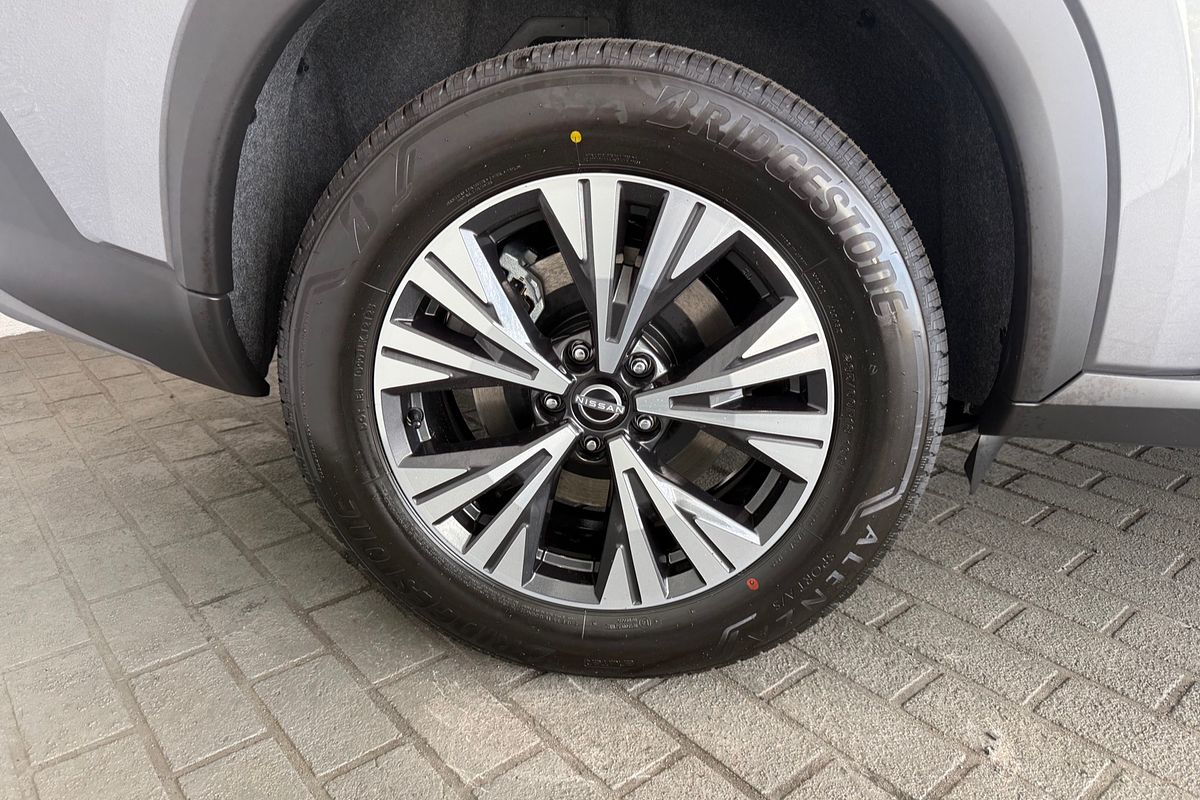 2025 Nissan X-TRAIL ST-L e-POWER T33