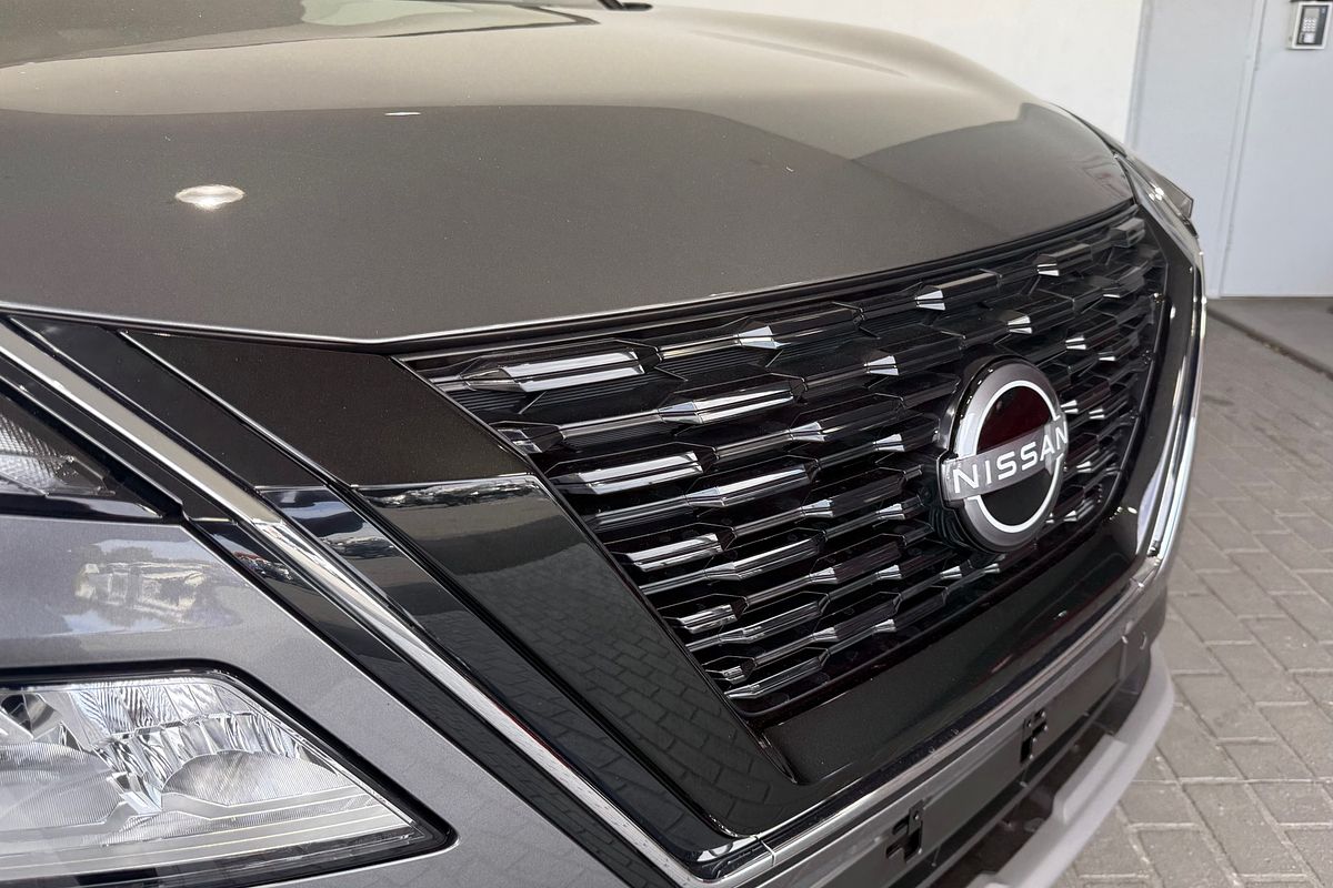 2025 Nissan X-TRAIL ST-L e-POWER T33