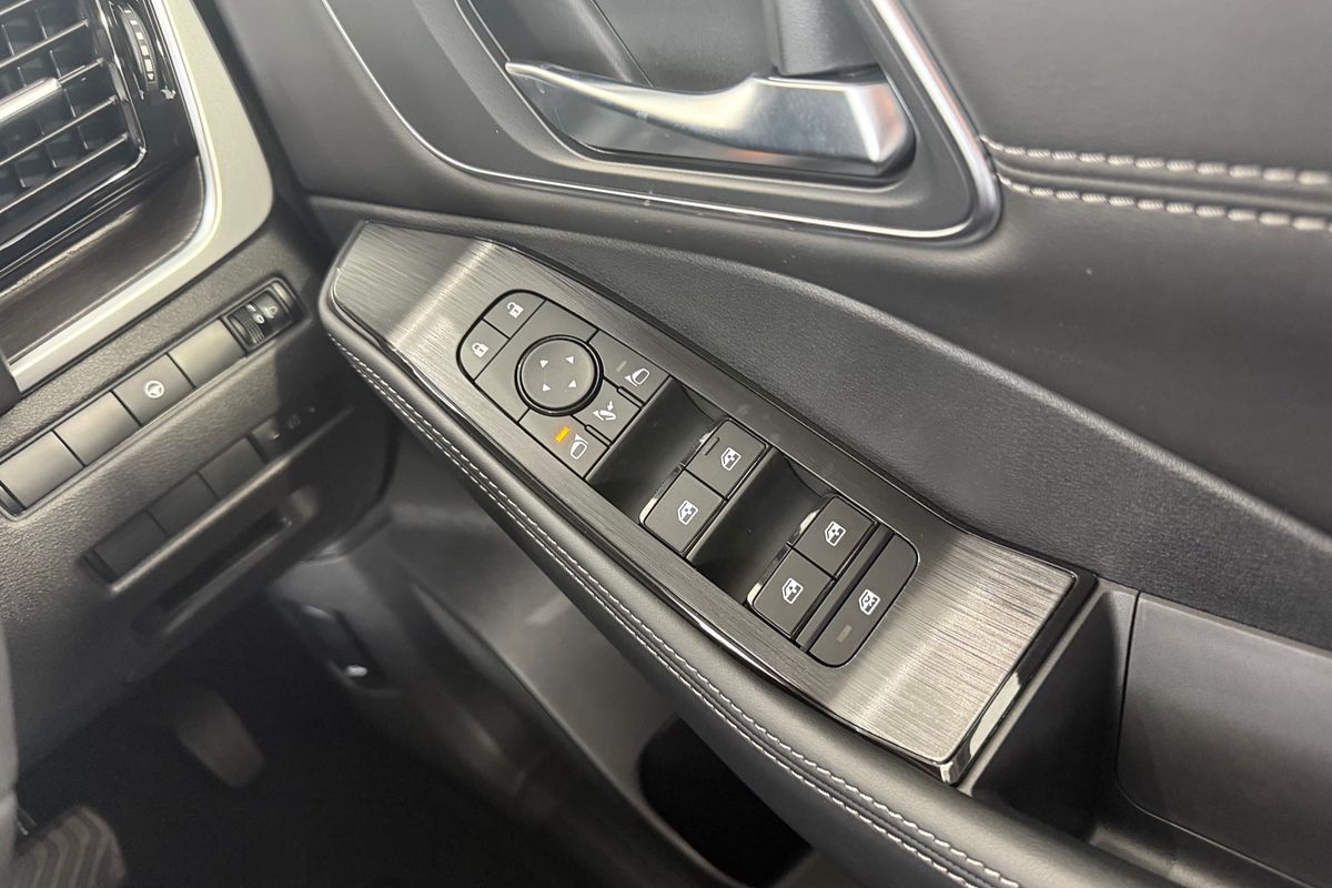 2025 Nissan X-TRAIL ST-L e-POWER T33
