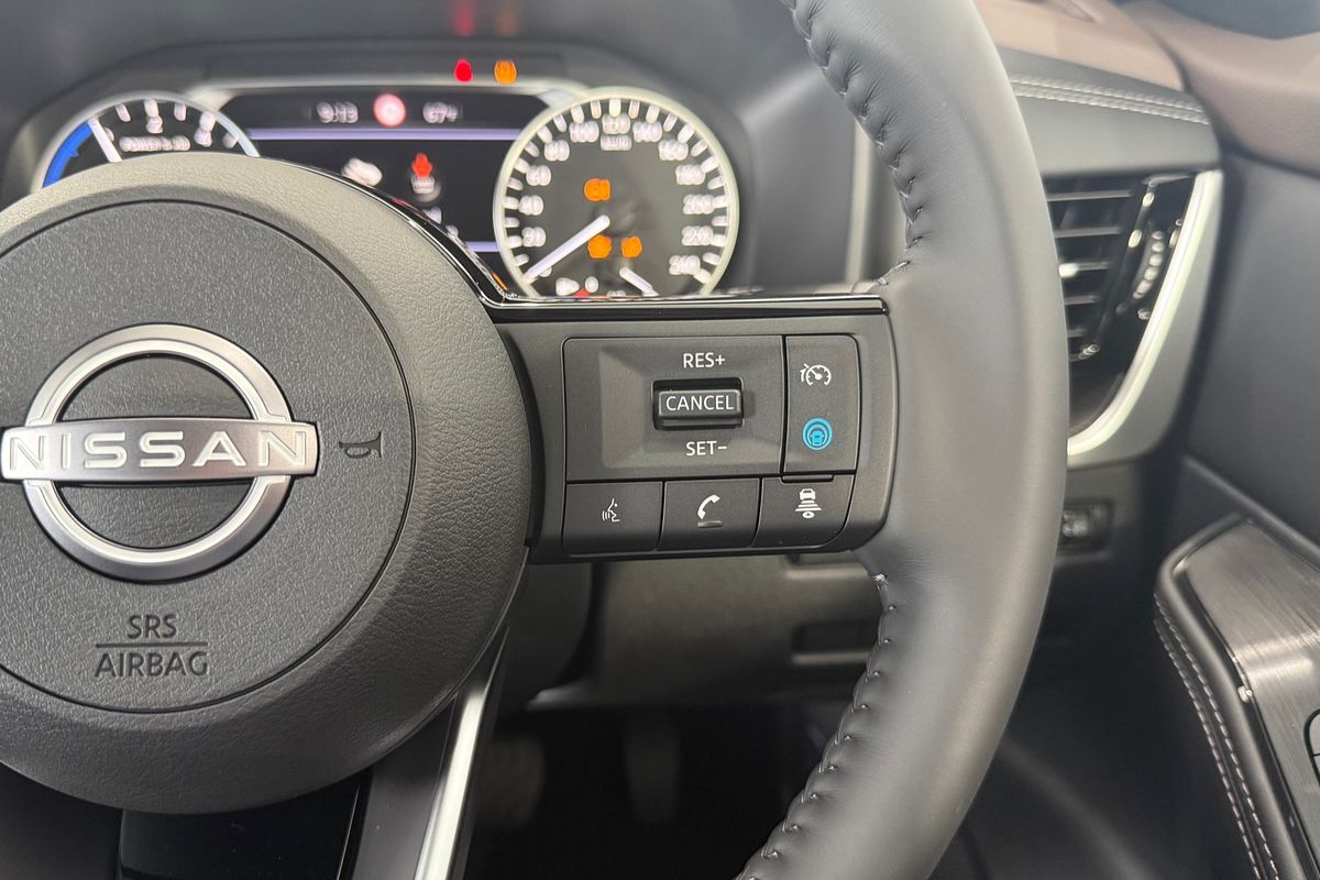 2025 Nissan X-TRAIL ST-L e-POWER T33