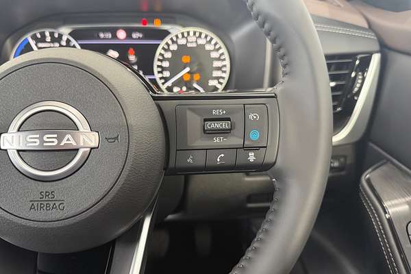 2025 Nissan X-TRAIL ST-L e-POWER T33