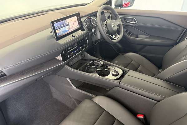 2025 Nissan X-TRAIL ST-L e-POWER T33