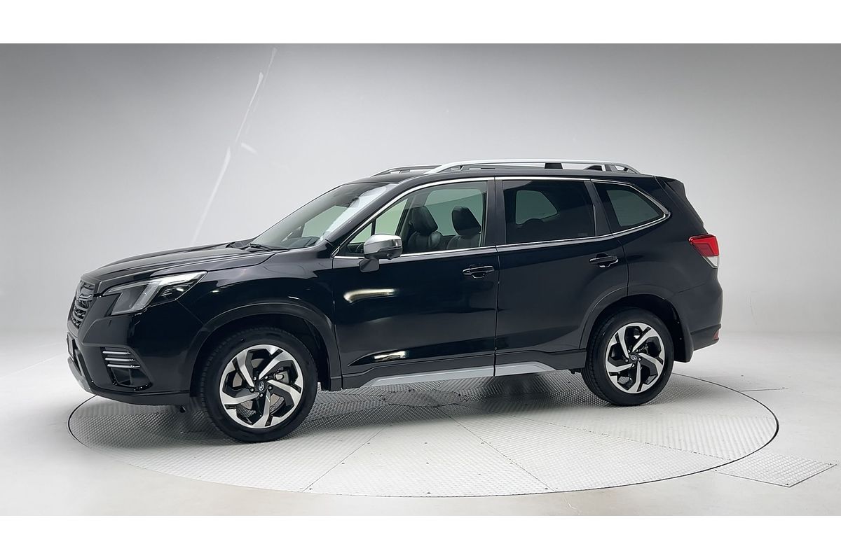 2022 Subaru Forester 2.5i-S S5