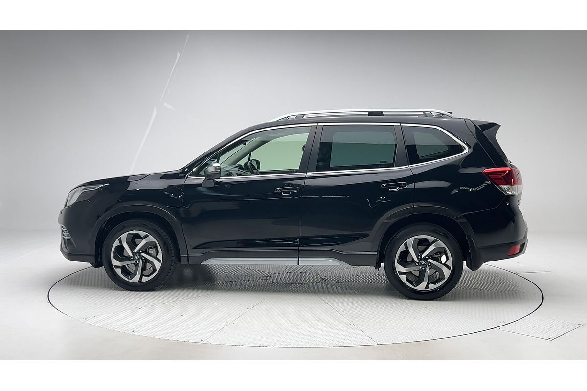 2022 Subaru Forester 2.5i-S S5