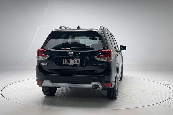 2022 Subaru Forester 2.5i-S S5