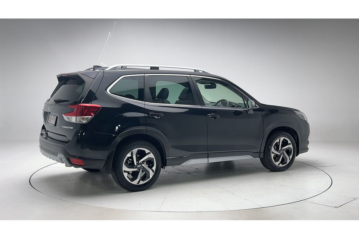 2022 Subaru Forester 2.5i-S S5