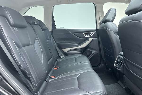 2022 Subaru Forester 2.5i-S S5