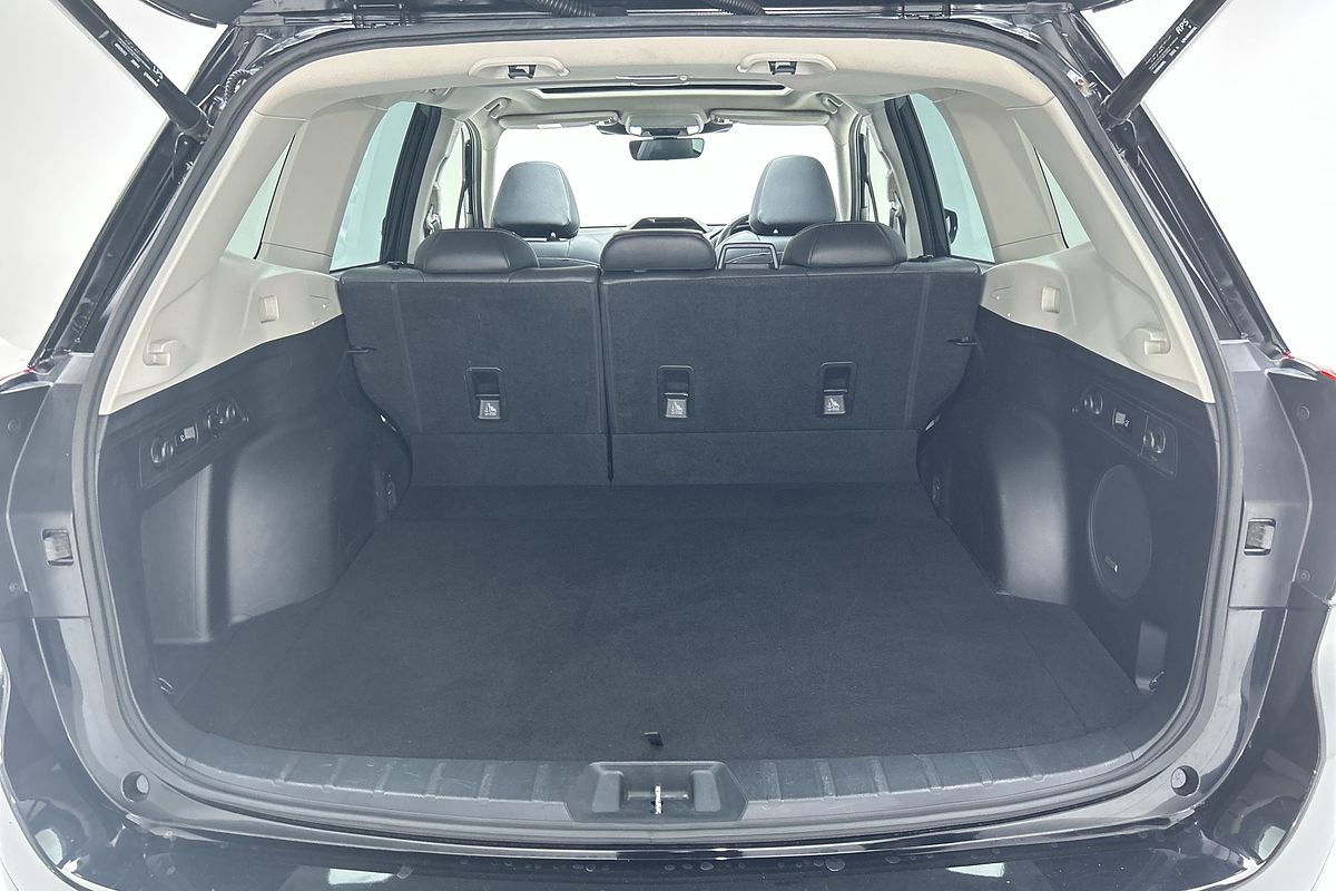 2022 Subaru Forester 2.5i-S S5