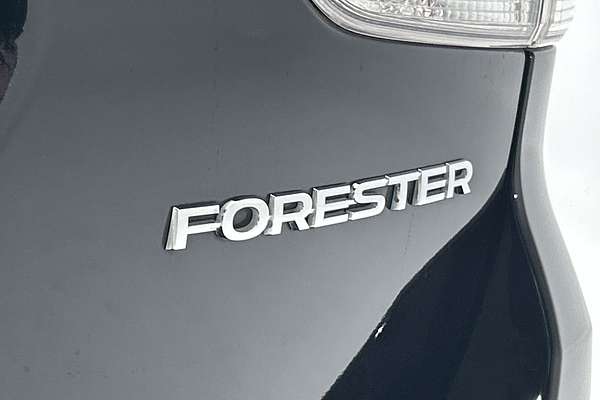 2022 Subaru Forester 2.5i-S S5