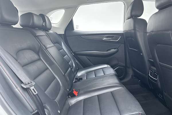 2022 MG HS Vibe SAS23