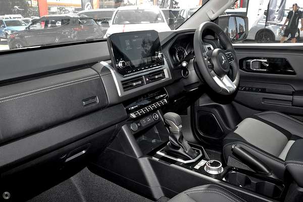 2025 Mitsubishi Triton GLS MV 4X4