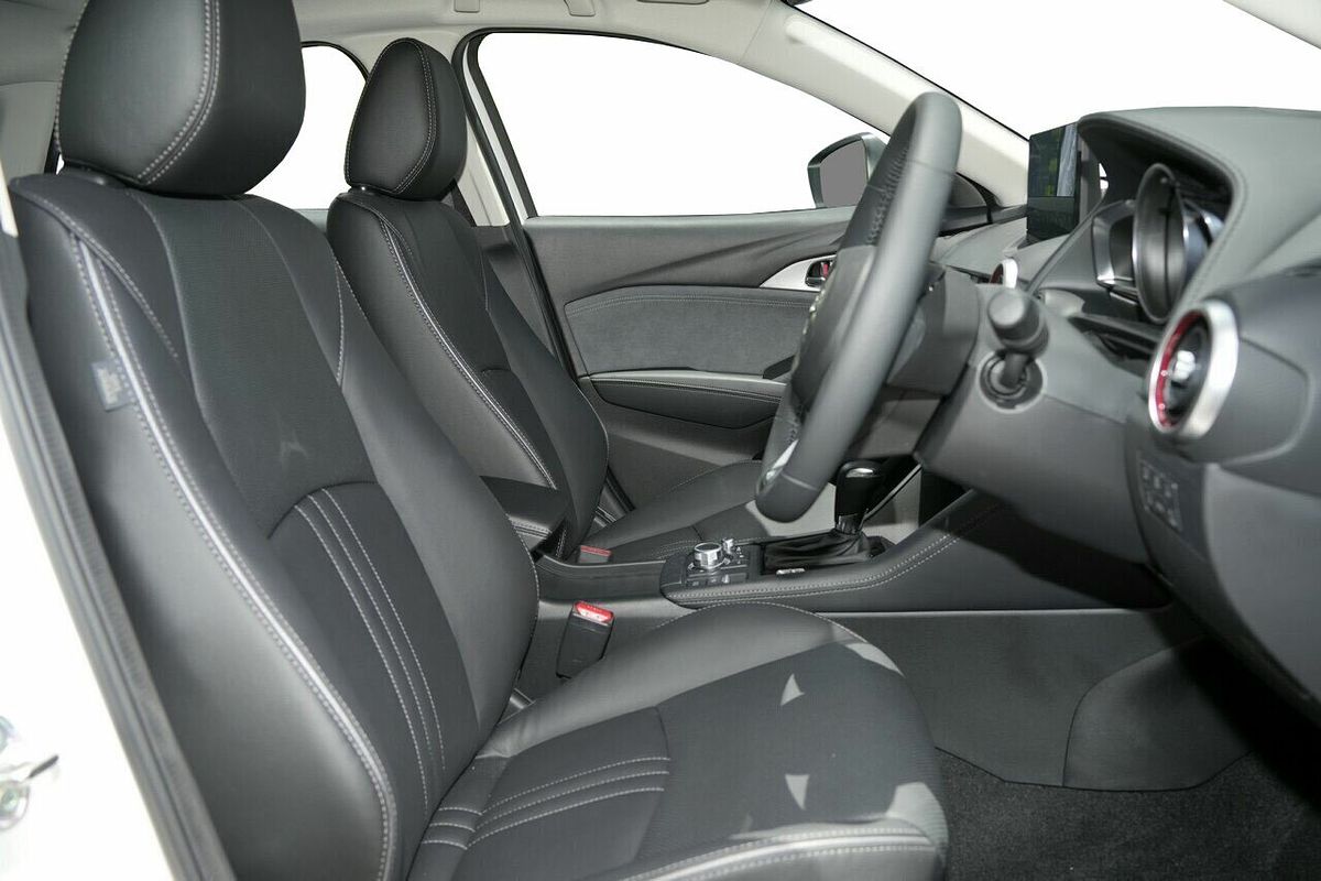 2025 Mazda CX-3 G20 Akari DK