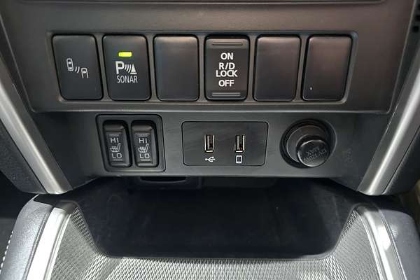2022 Mitsubishi Triton GSR MR 4X4