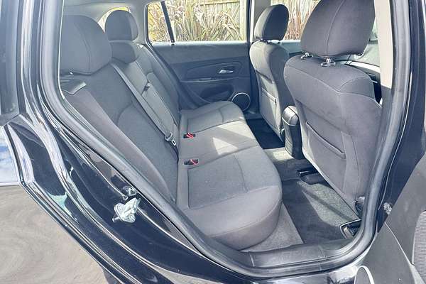 2015 Holden Cruze CD 1.8P/6AT/SW/5S