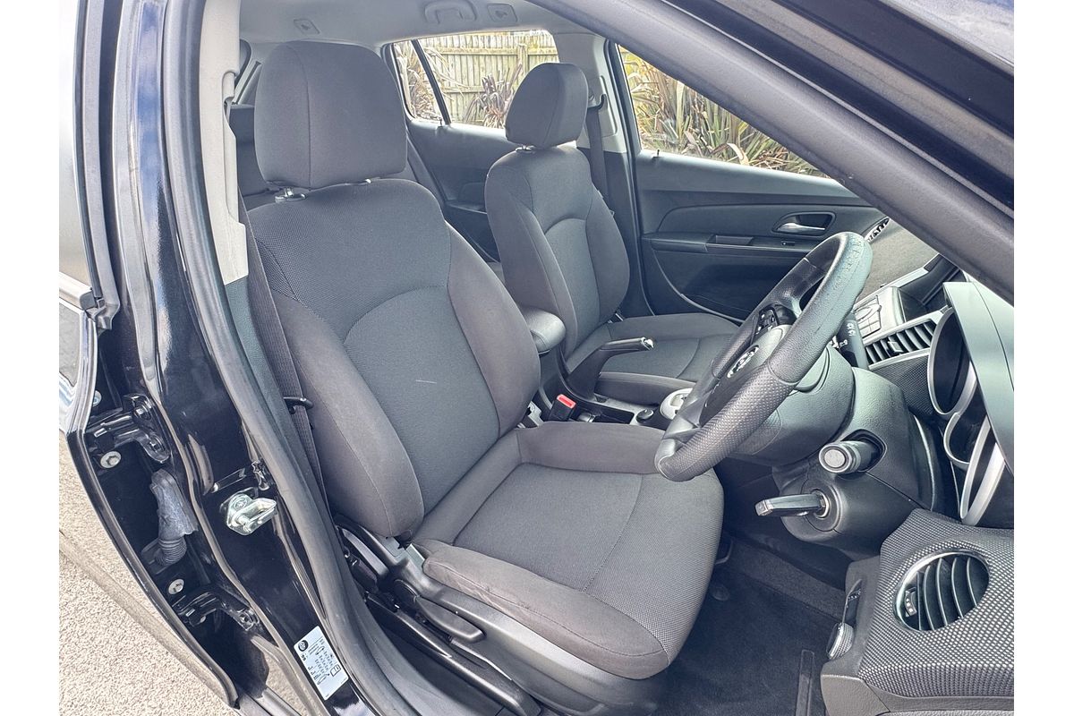 2015 Holden Cruze CD 1.8P/6AT/SW/5S