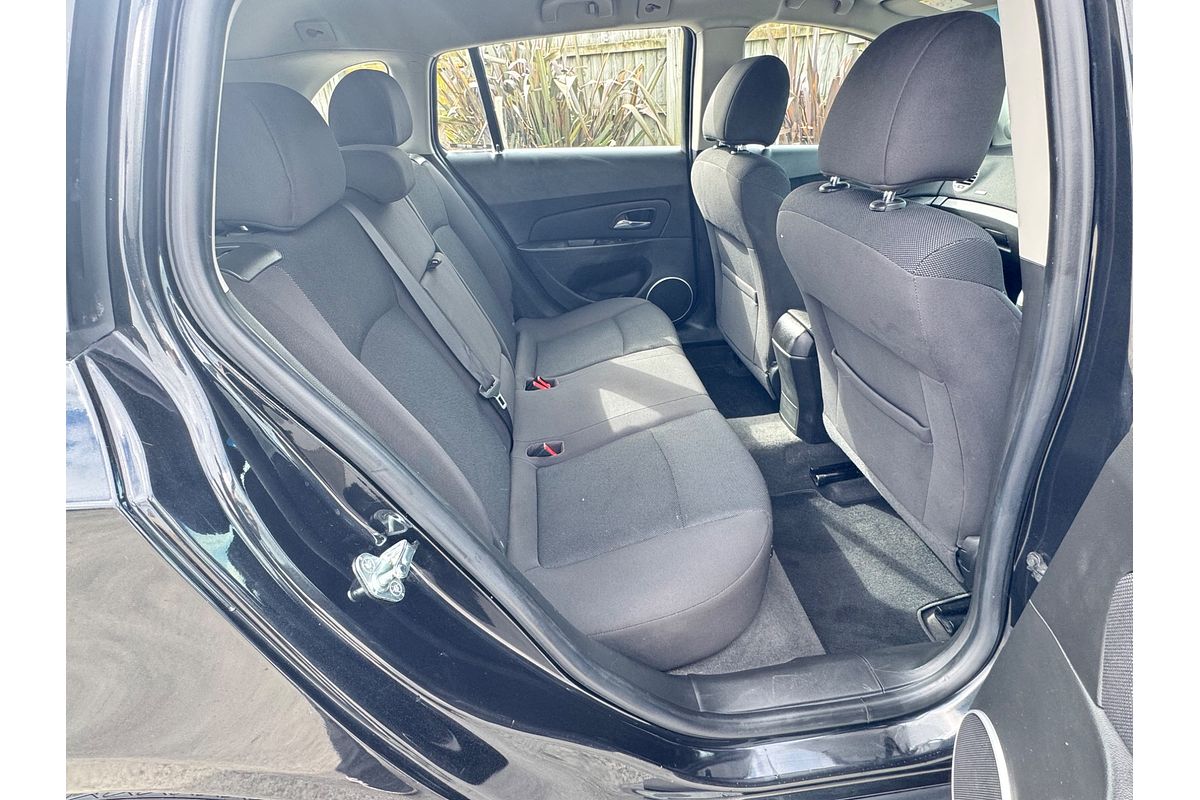 2015 Holden Cruze CD 1.8P/6AT/SW/5S