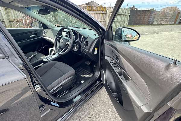 2015 Holden Cruze CD 1.8P/6AT/SW/5S