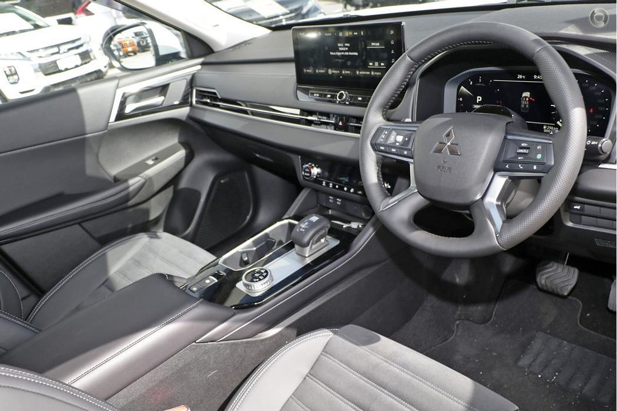 2025 Mitsubishi Outlander Aspire ZM