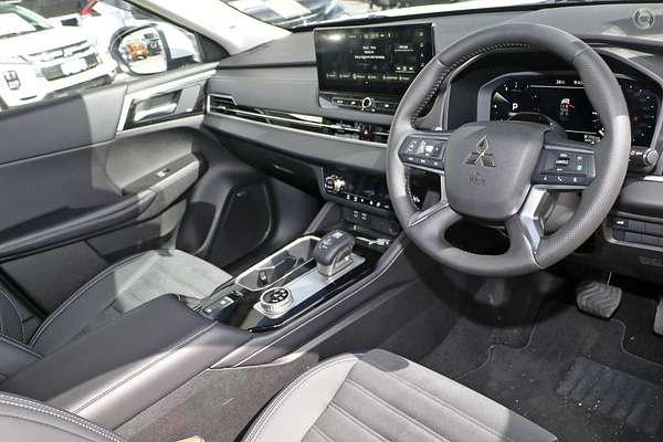 2025 Mitsubishi Outlander Aspire ZM