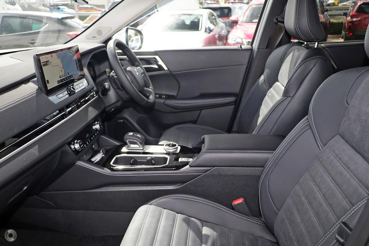 2025 Mitsubishi Outlander Aspire ZM