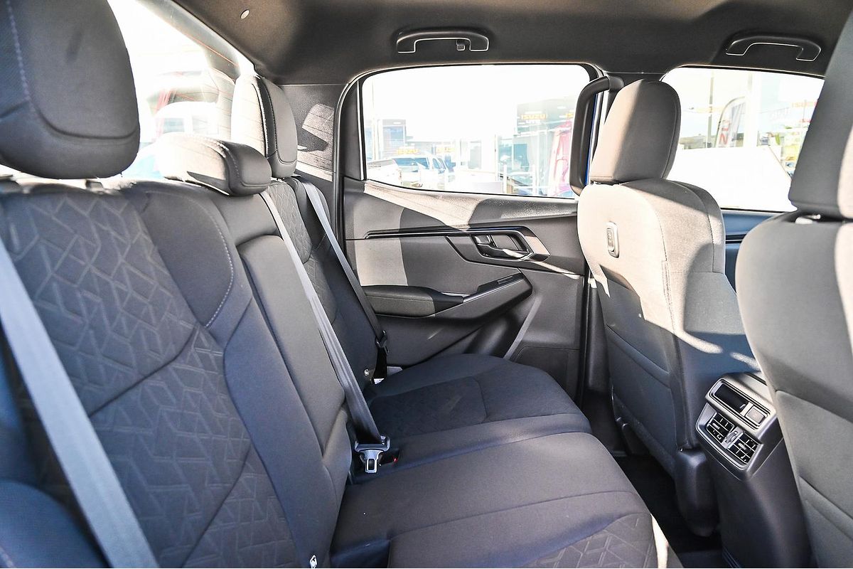 2025 Isuzu D-MAX