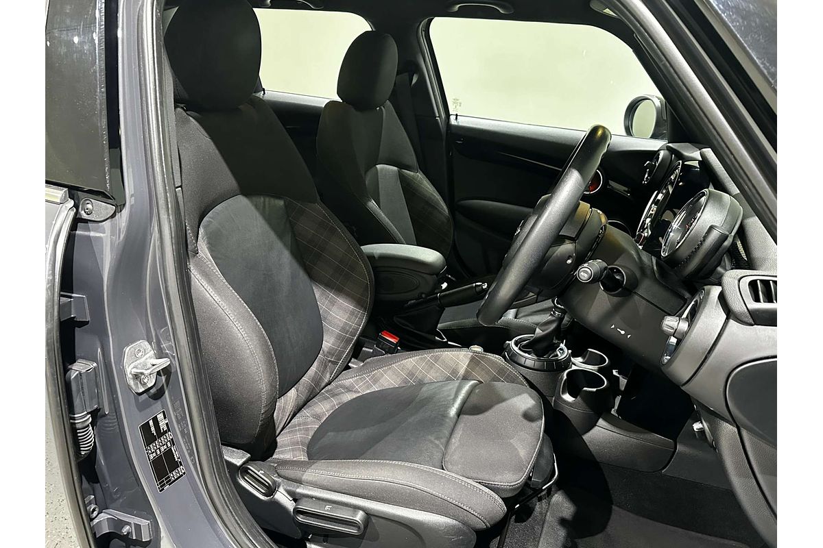 2016 MINI Hatch Cooper S F55