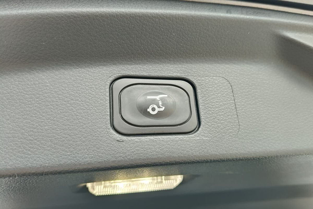 2023 Ford Everest Platinum 3.0L