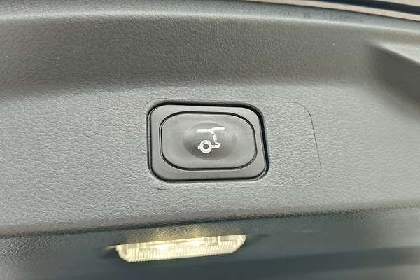 2023 Ford Everest Platinum 3.0L