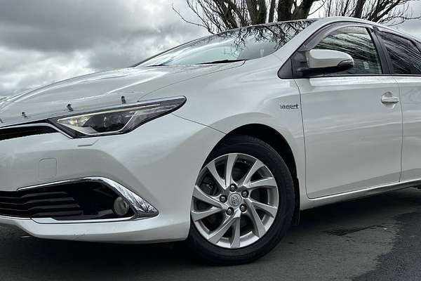 2016 Toyota Corolla Hybrid ZWE186R