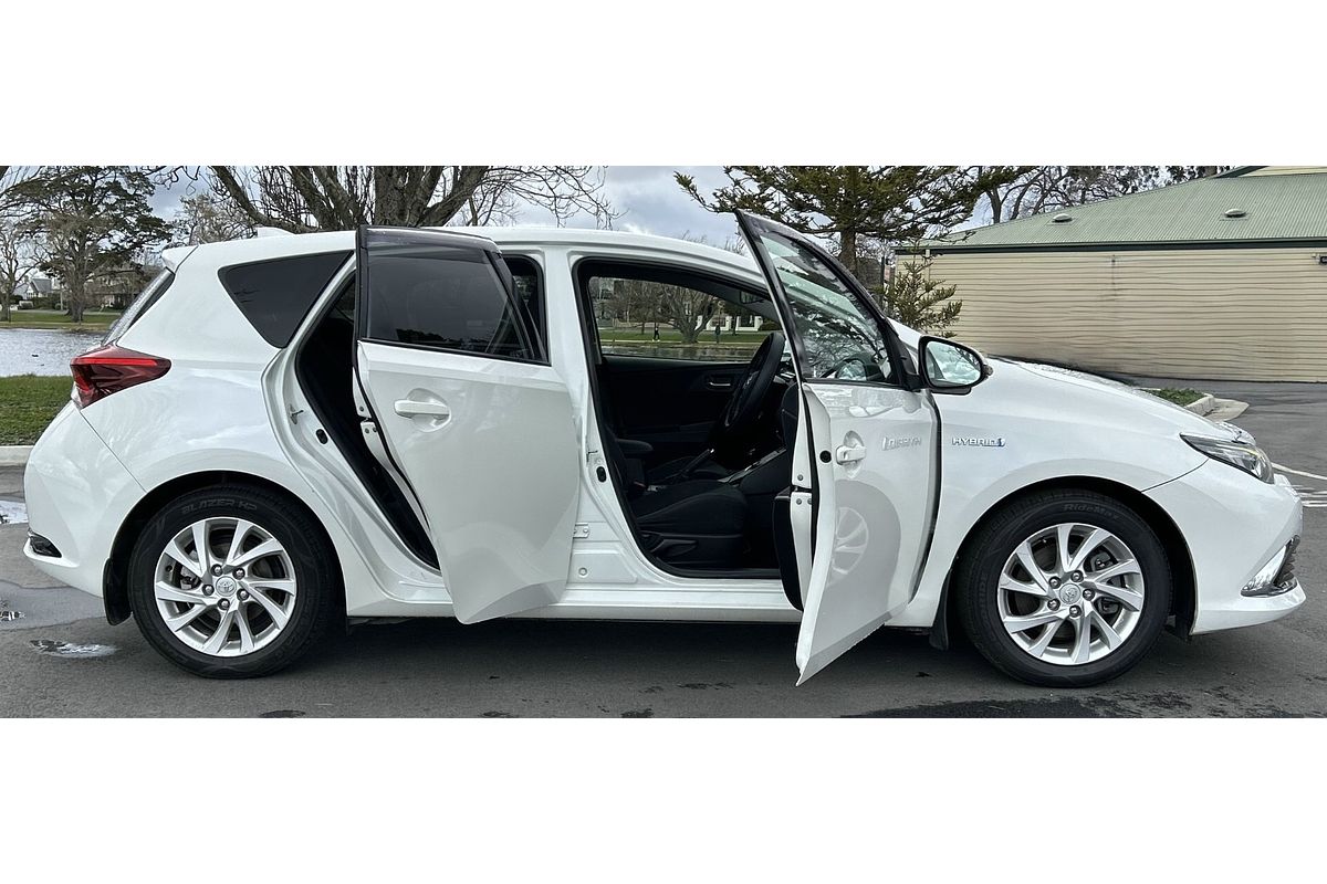 2016 Toyota Corolla Hybrid ZWE186R