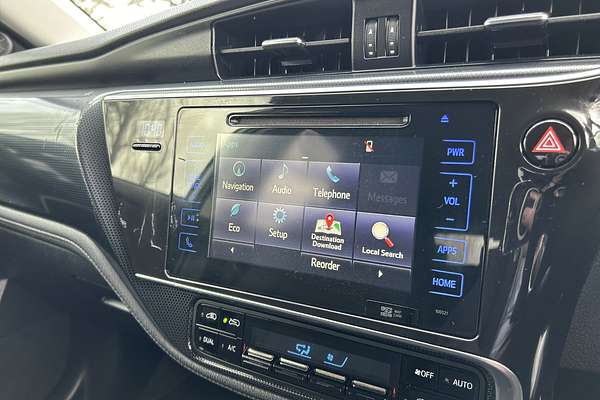 2016 Toyota Corolla Hybrid ZWE186R